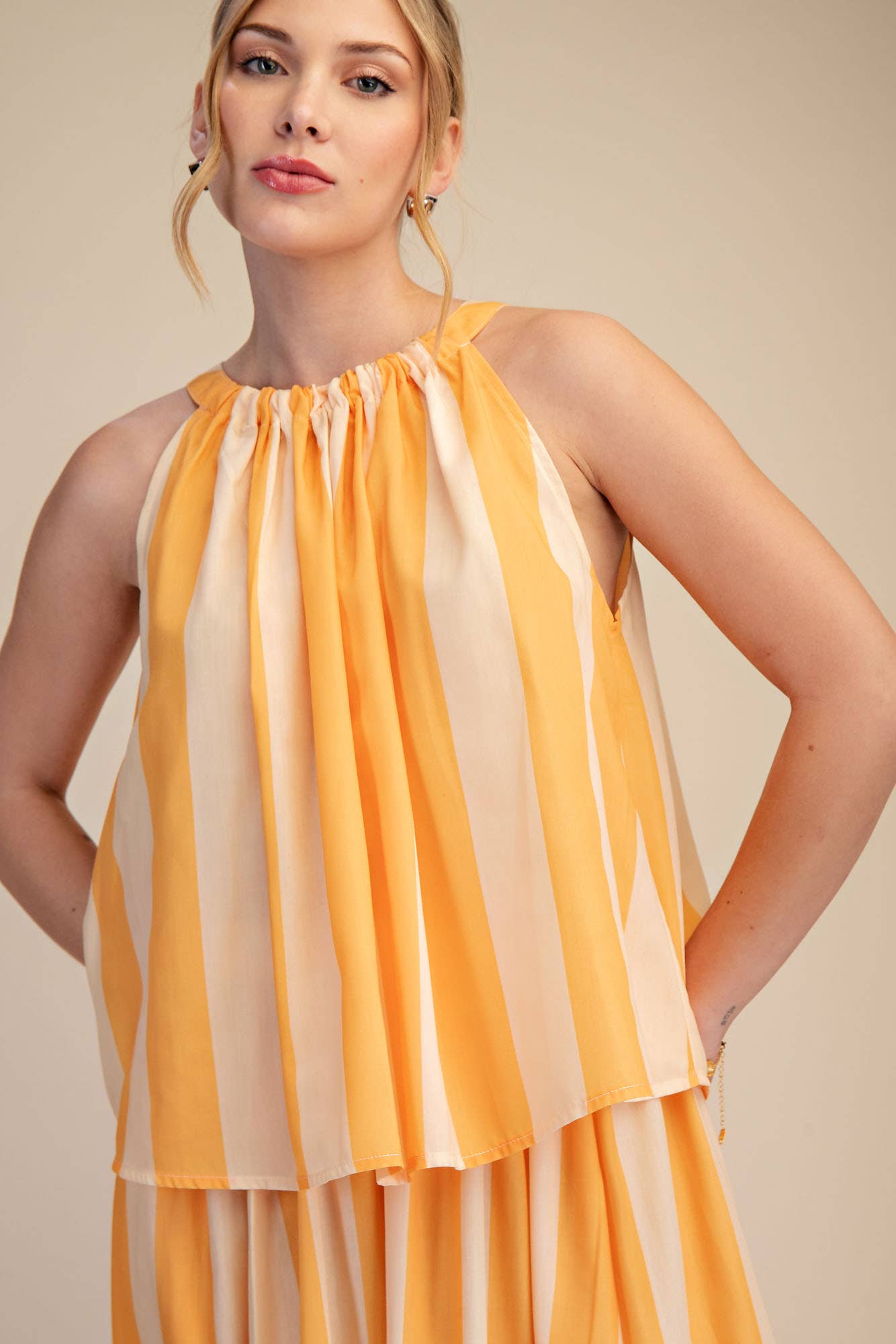 Round Neck Sleeveless Top