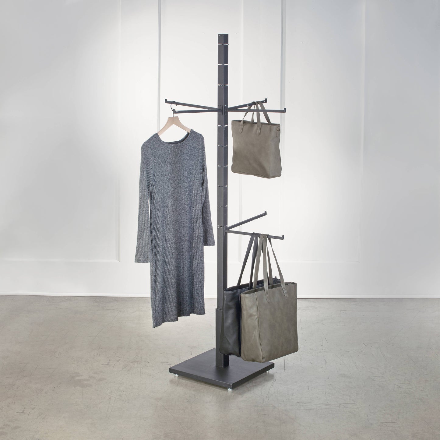 4-Sided Floor Standing Displays with 12 Adjustable Arms