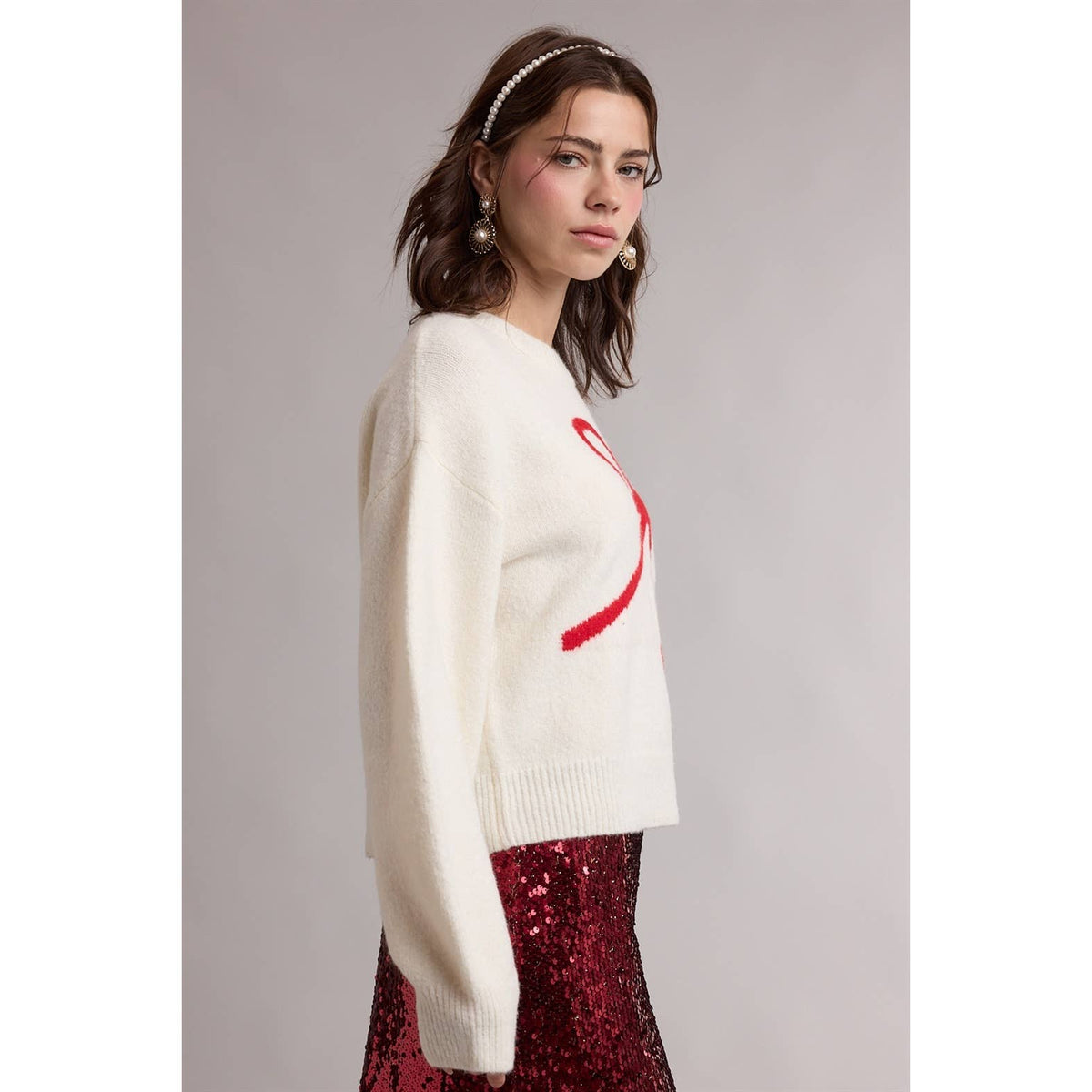 OVERSIZED HOLIDAY BOW KNIT GRAPHIC SWEATER / WL26-13463
