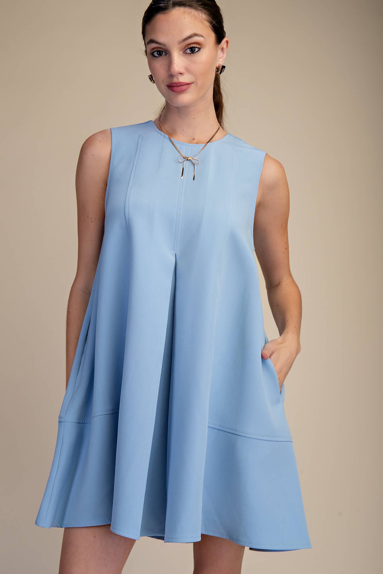 Round Neck Sleeveless Pleated Mini Dress