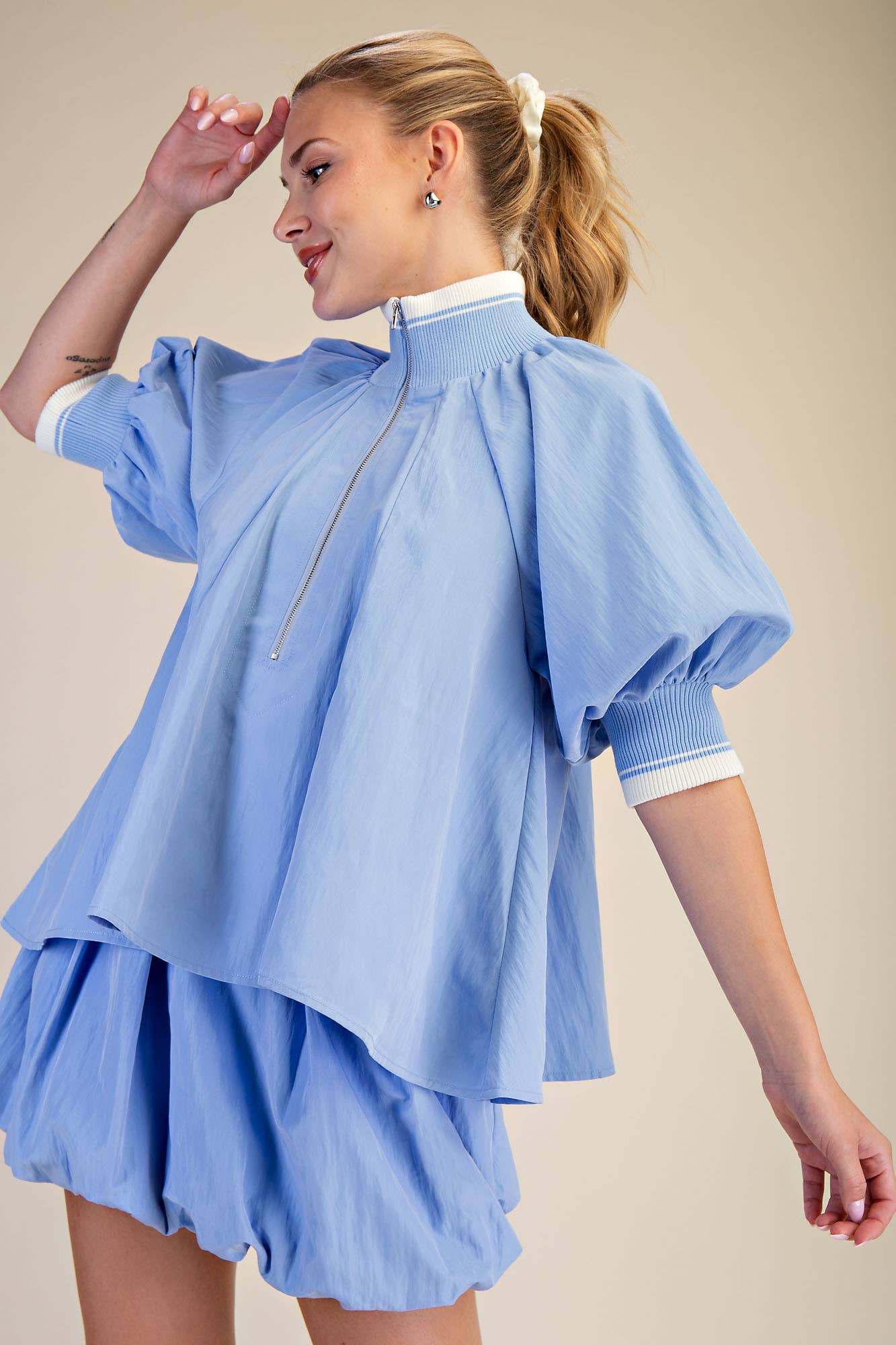 Mock Neck Band Puff Sleeve Blouse