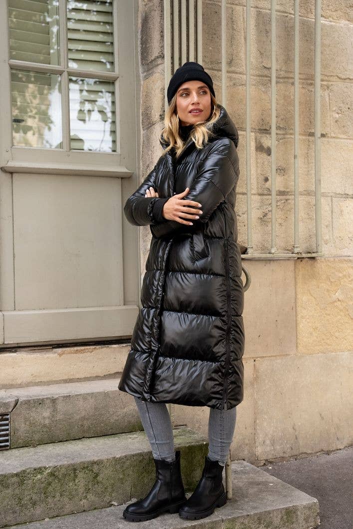 Extra-long puffer jacket with metallic hood