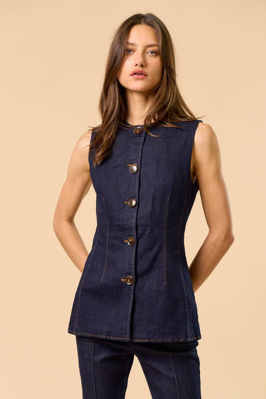 ILT6277 Denim Sleeveless Button-Down Top