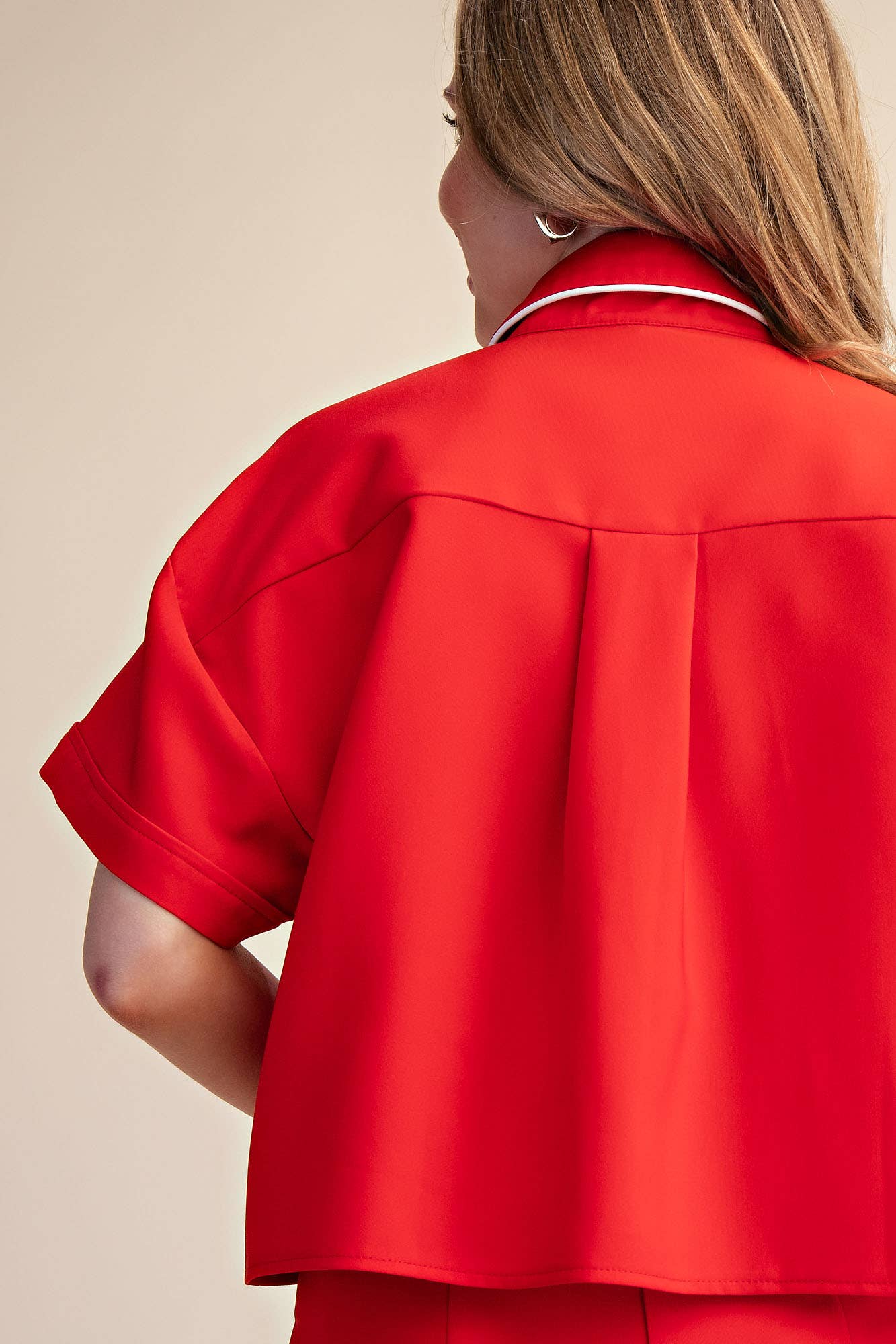 Collar Neck Short-Sleeve Front Pocket Crop Shirts