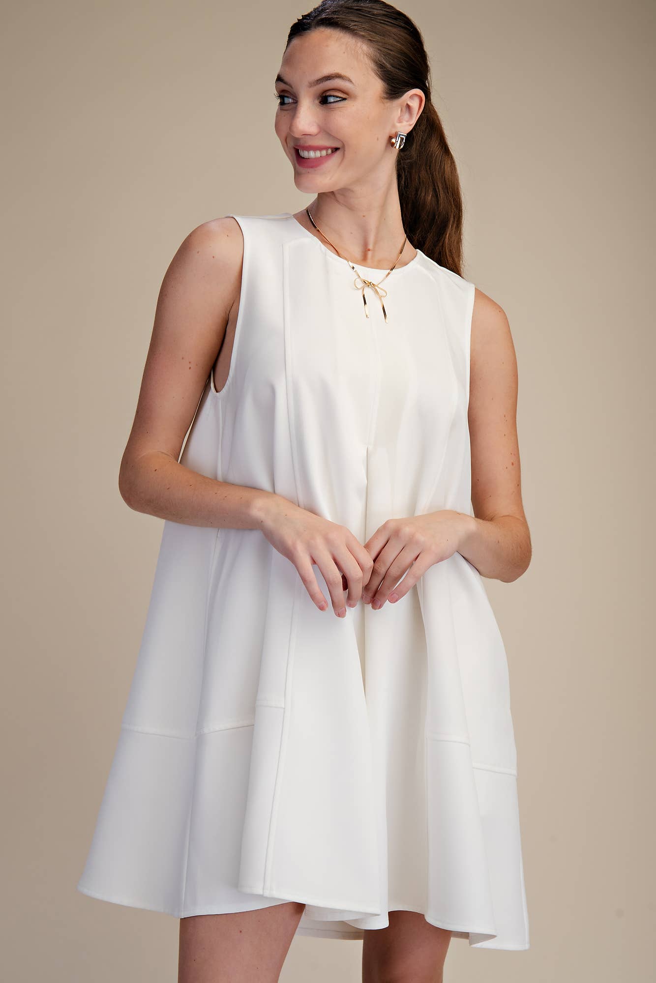 Round Neck Sleeveless Pleated Mini Dress