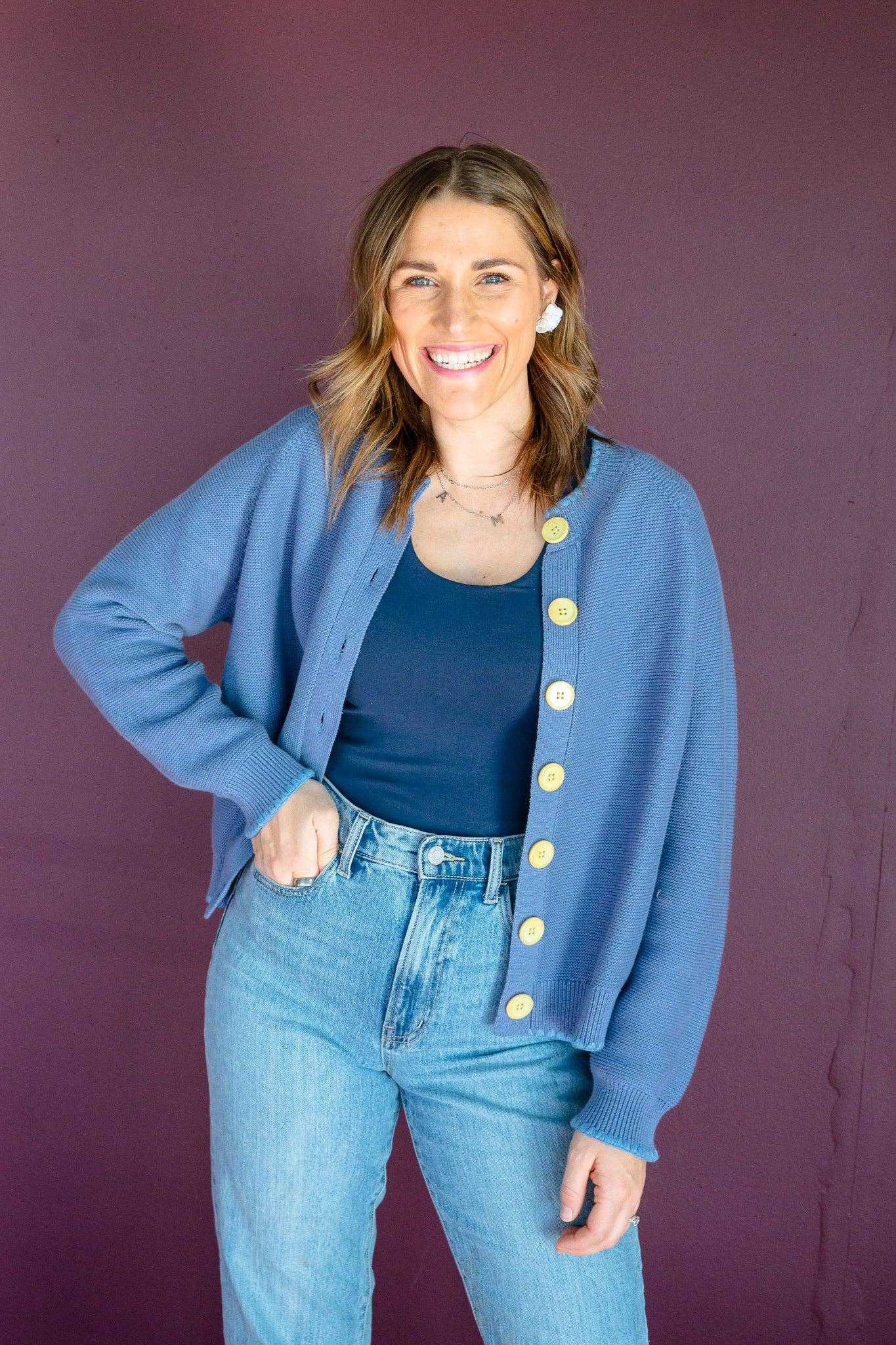 [Ellevate Basics] Contrast Button Front Cardigan