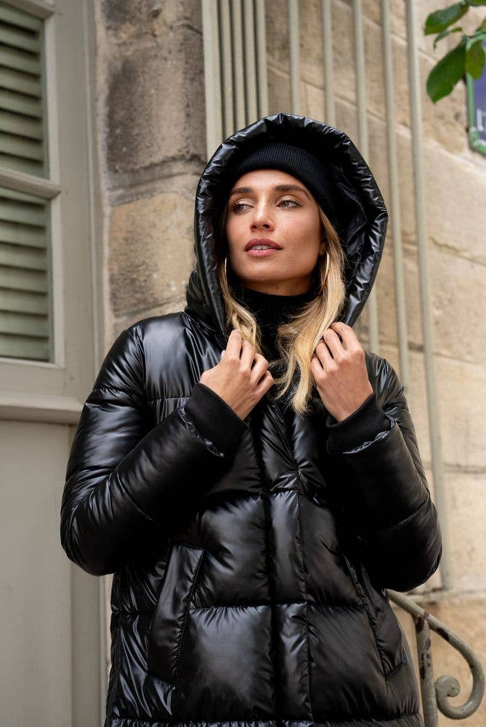 Extra-long puffer jacket with metallic hood