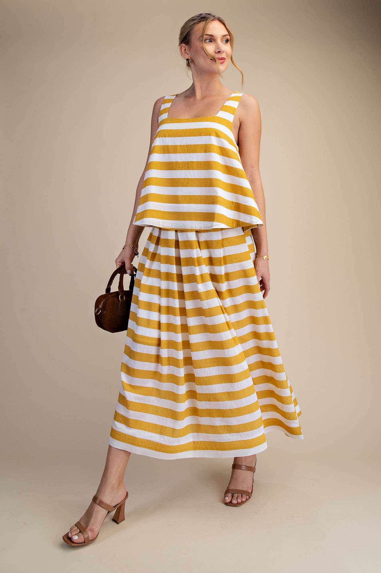 Scoop Neck Sleeveless Top