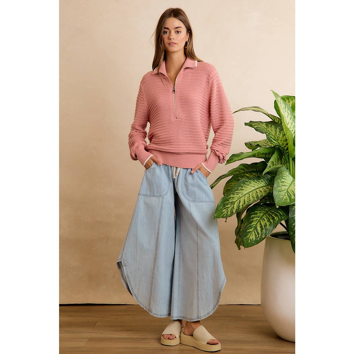 WASHED DENIM TULIP HEM PANTS WITH POCKETS