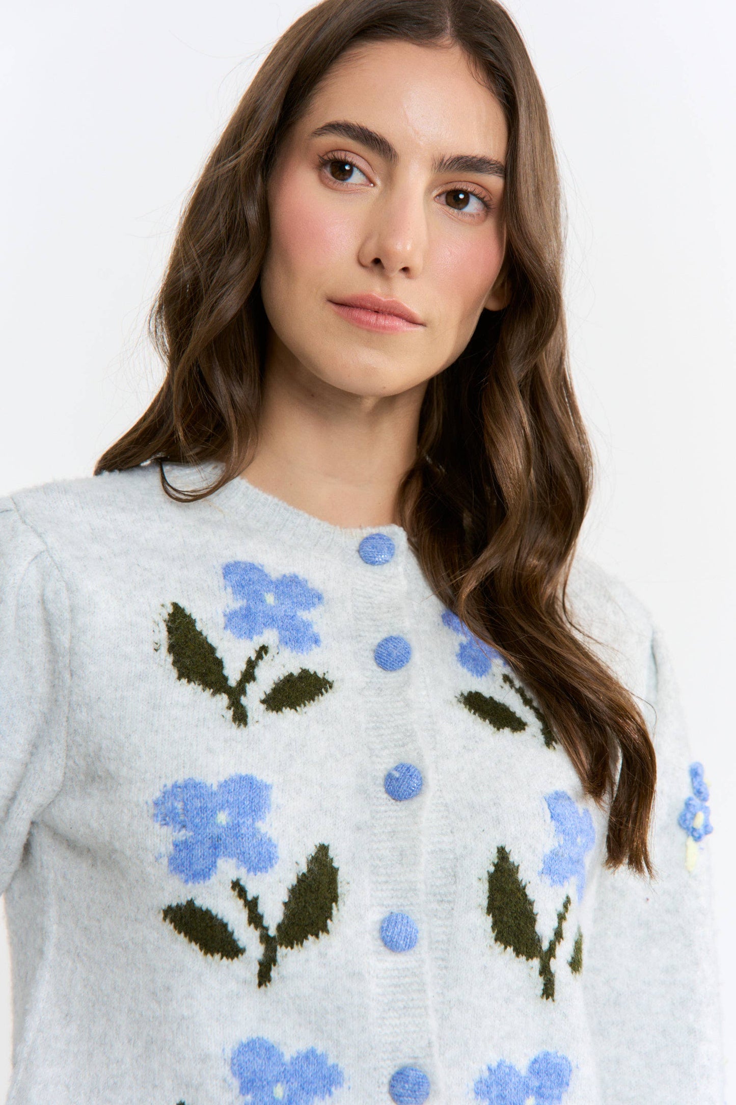 CW10352J Wool-Blend Floral Embroidery Cardigan