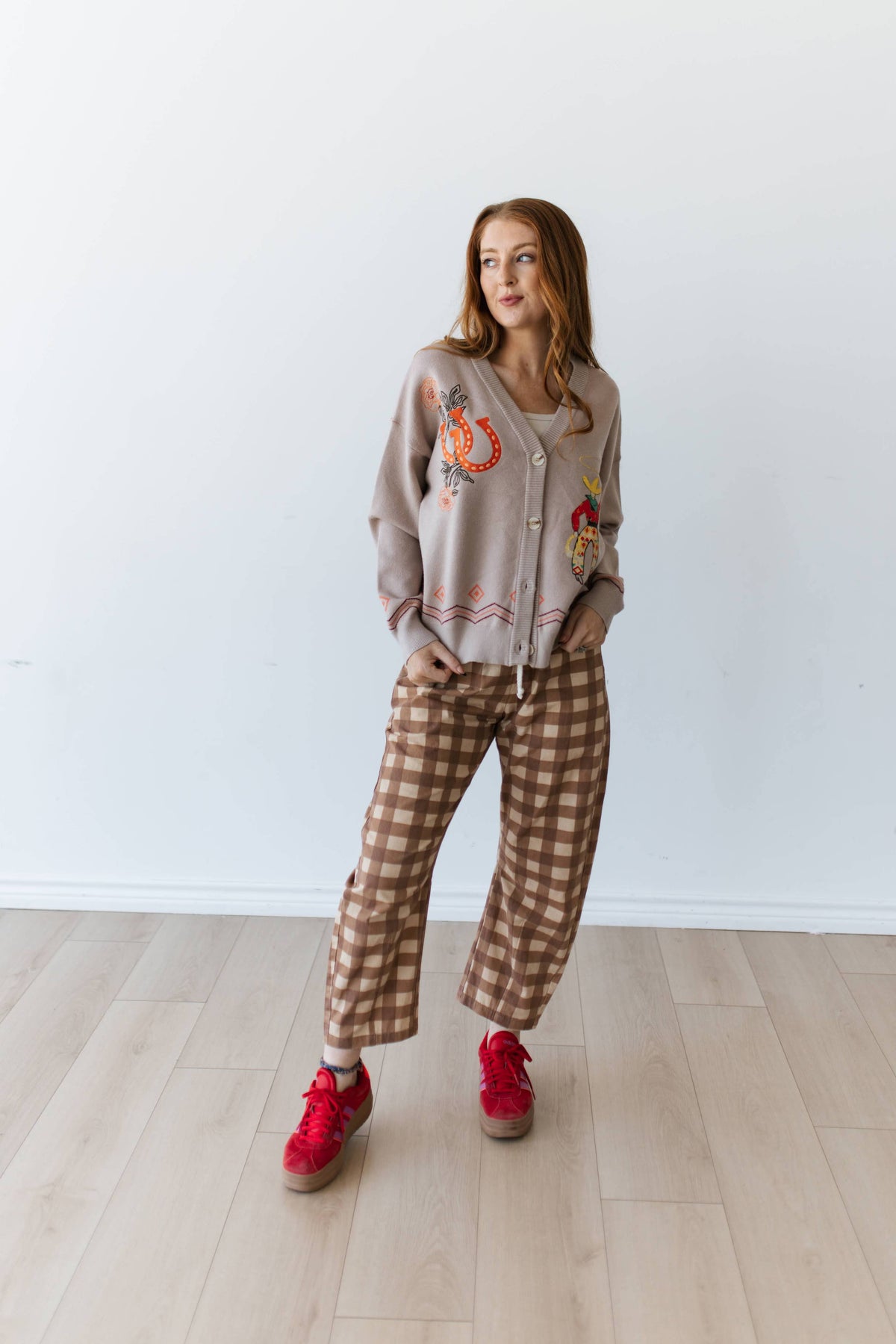 TH2107 BROWN GINGHAM BARREL PANT (7 PIECES)