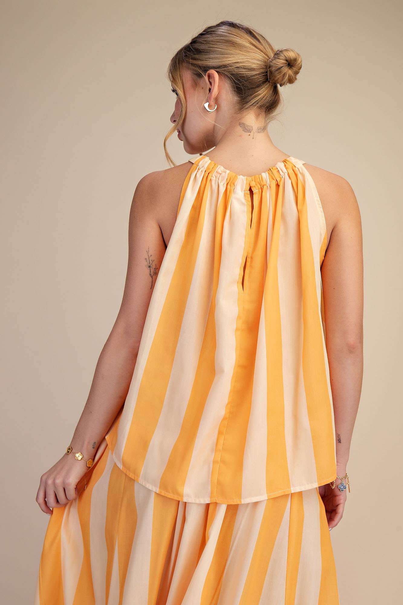 Round Neck Sleeveless Top
