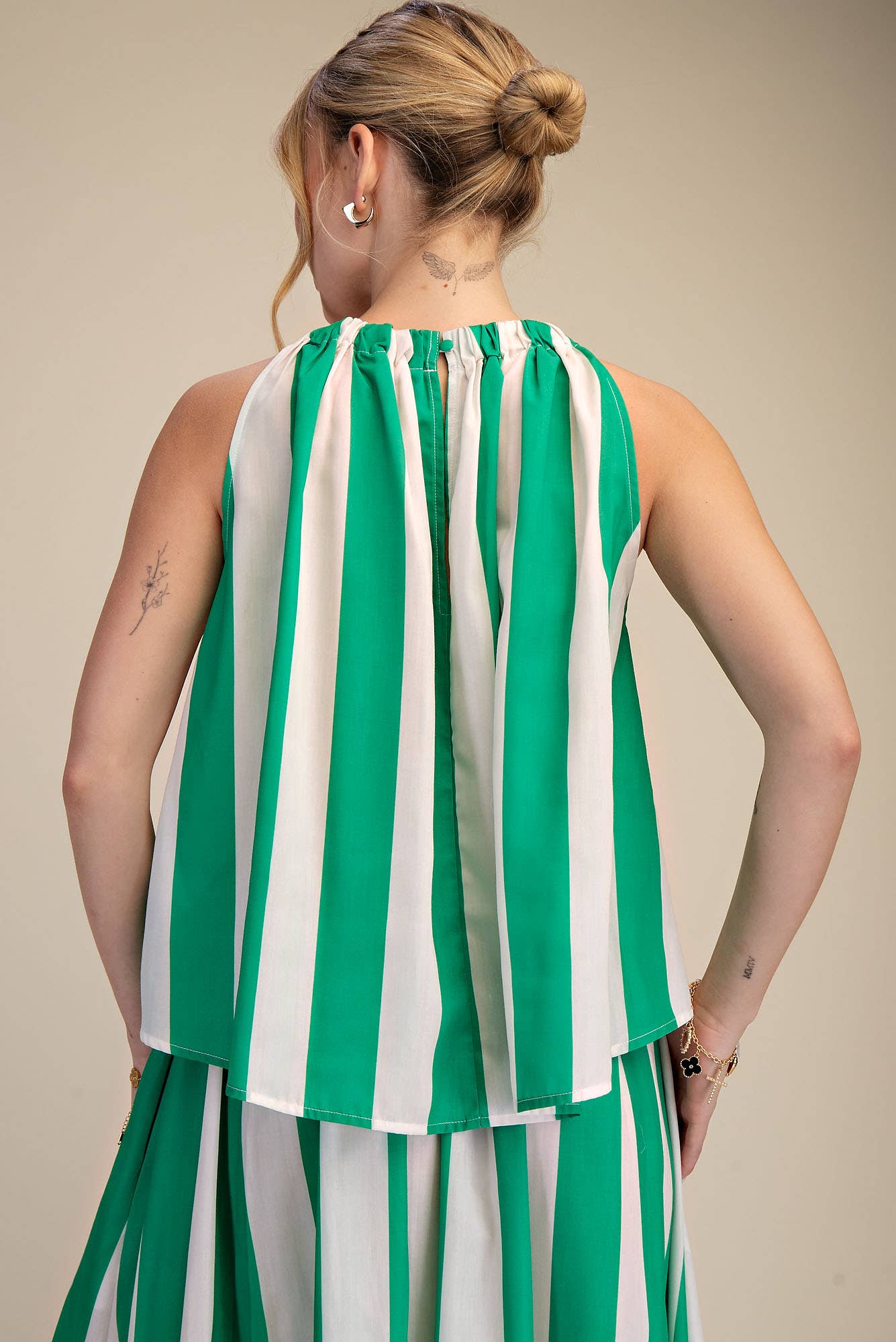 Round Neck Sleeveless Top
