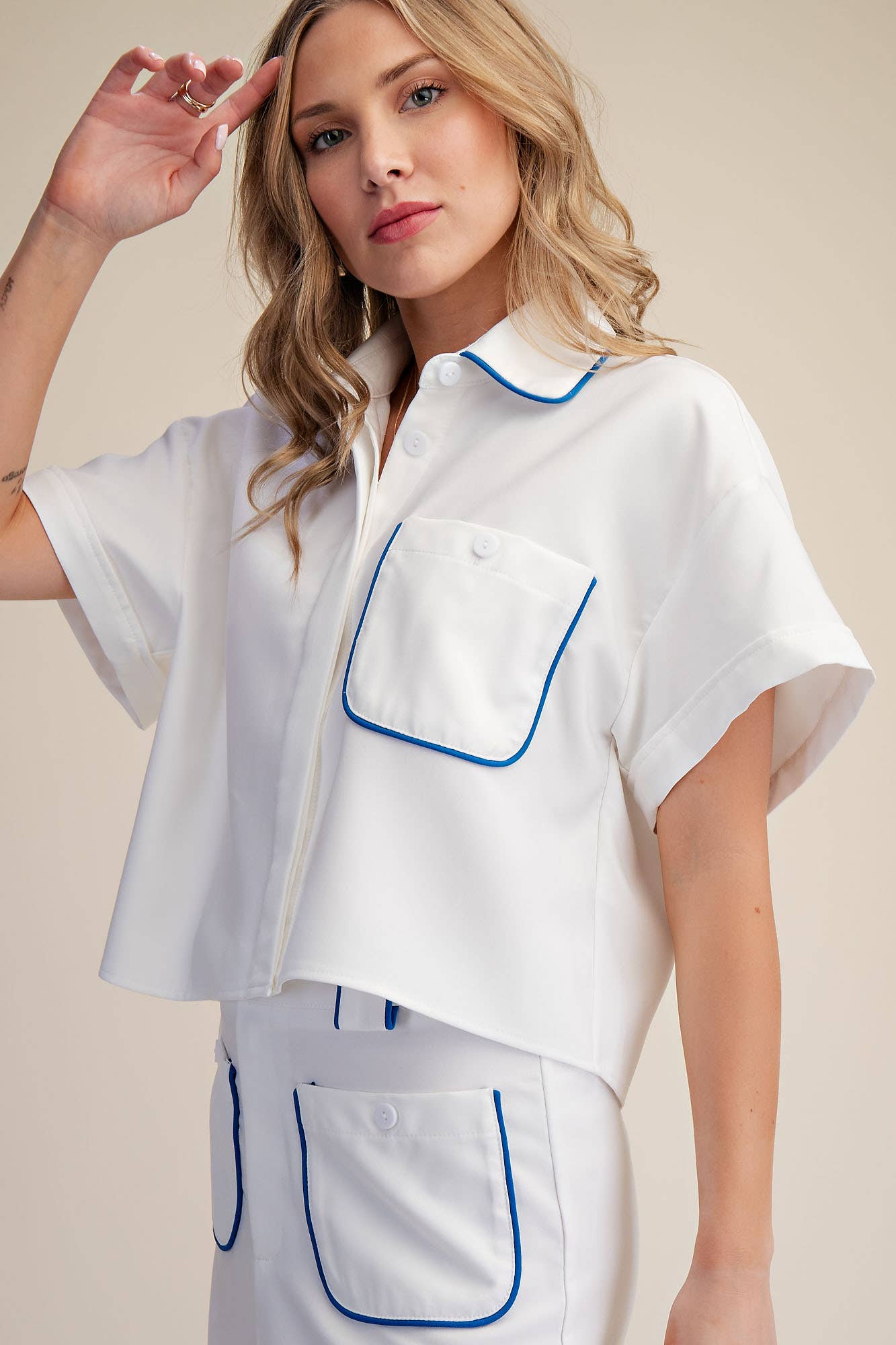 Collar Neck Short-Sleeve Front Pocket Crop Shirts