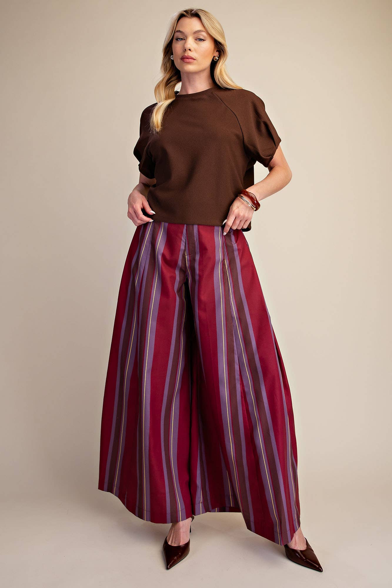 Round Neck Puff Short Sleeve Pullover Top