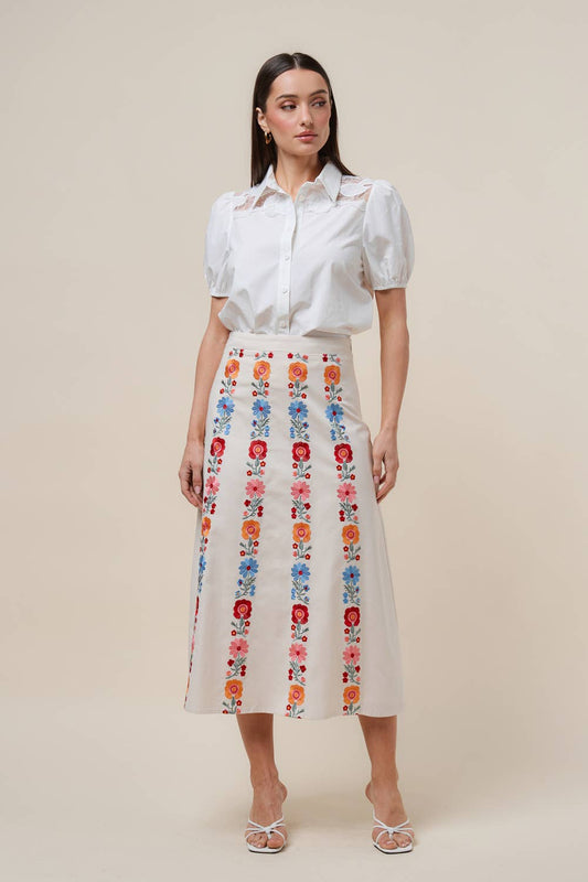 AK2736 Floral embroidered skirt