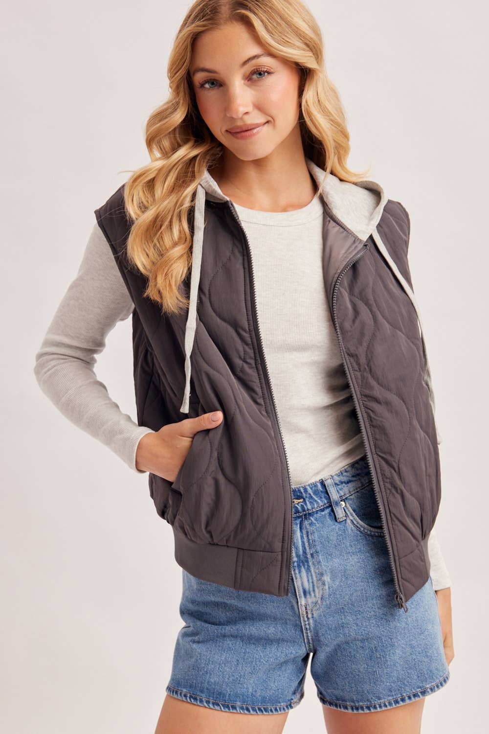 ZIPPER FRONT QUILTED PUFFER VEST CONTRAST HOODIE VEST