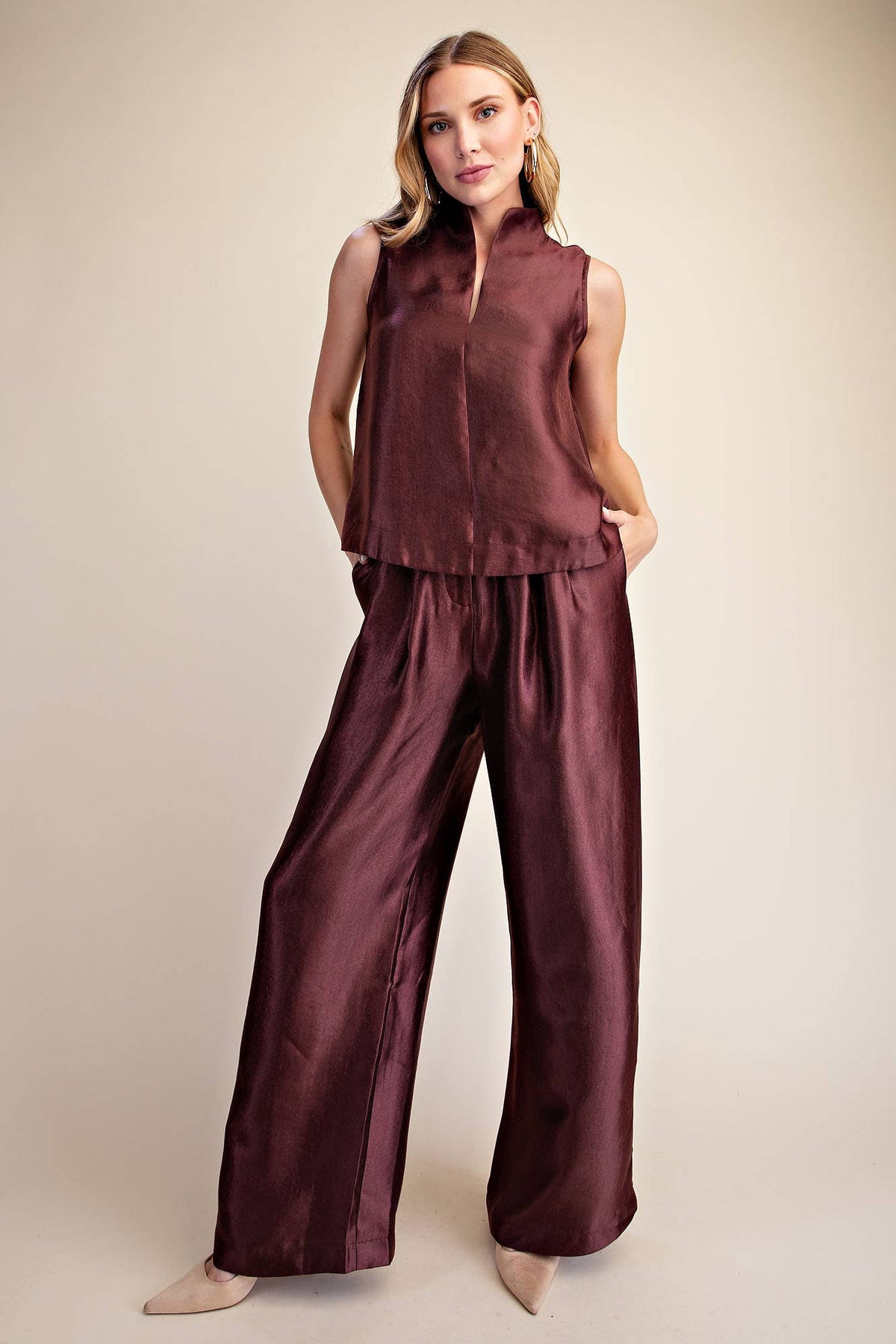 Stand Collar Slit V-Neck Sleeveless Top