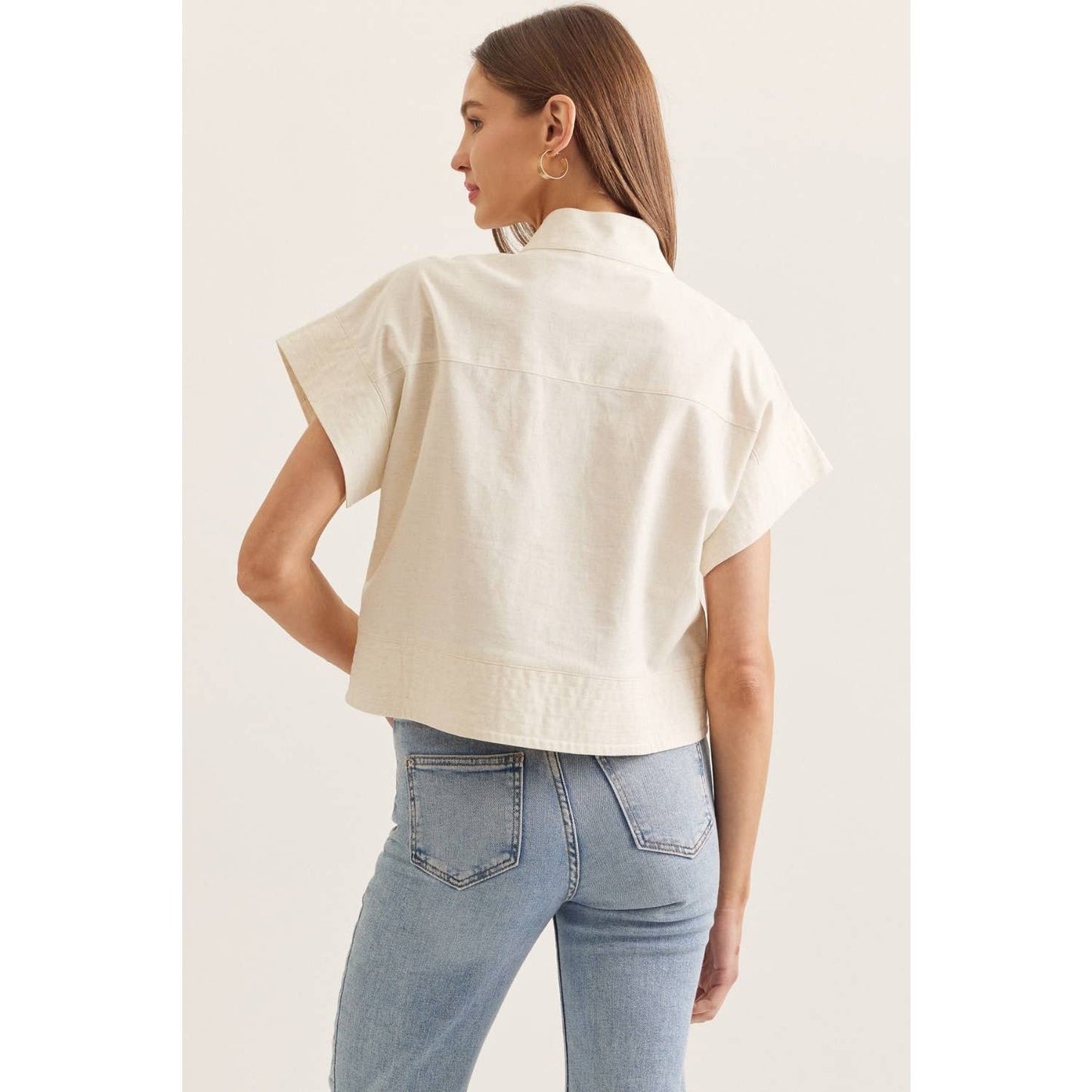 Solid short sleeve stand collar top