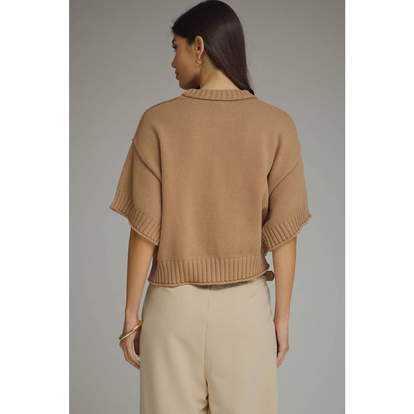 NEW Solid short sleeve knit top