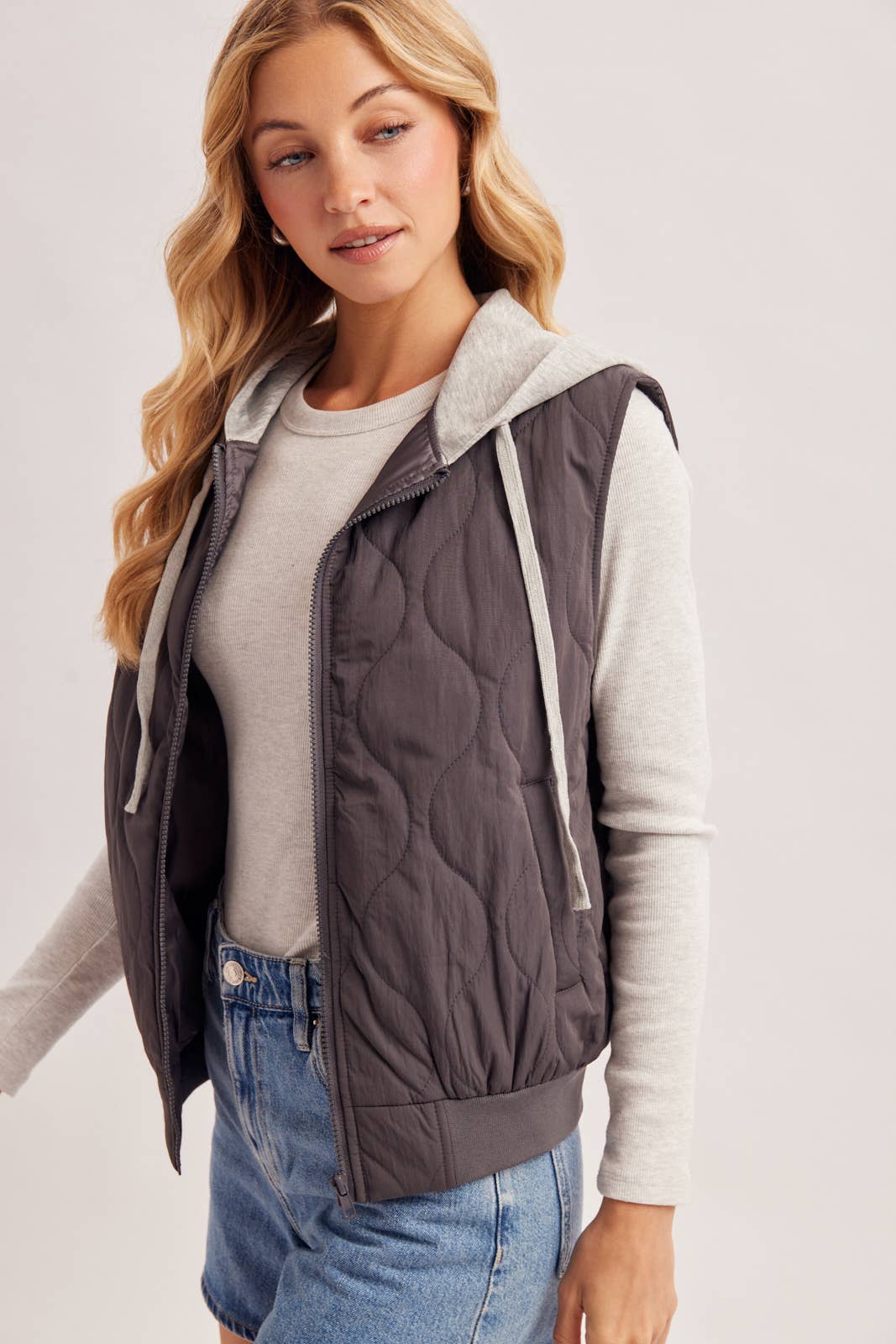 ZIPPER FRONT QUILTED PUFFER VEST CONTRAST HOODIE VEST