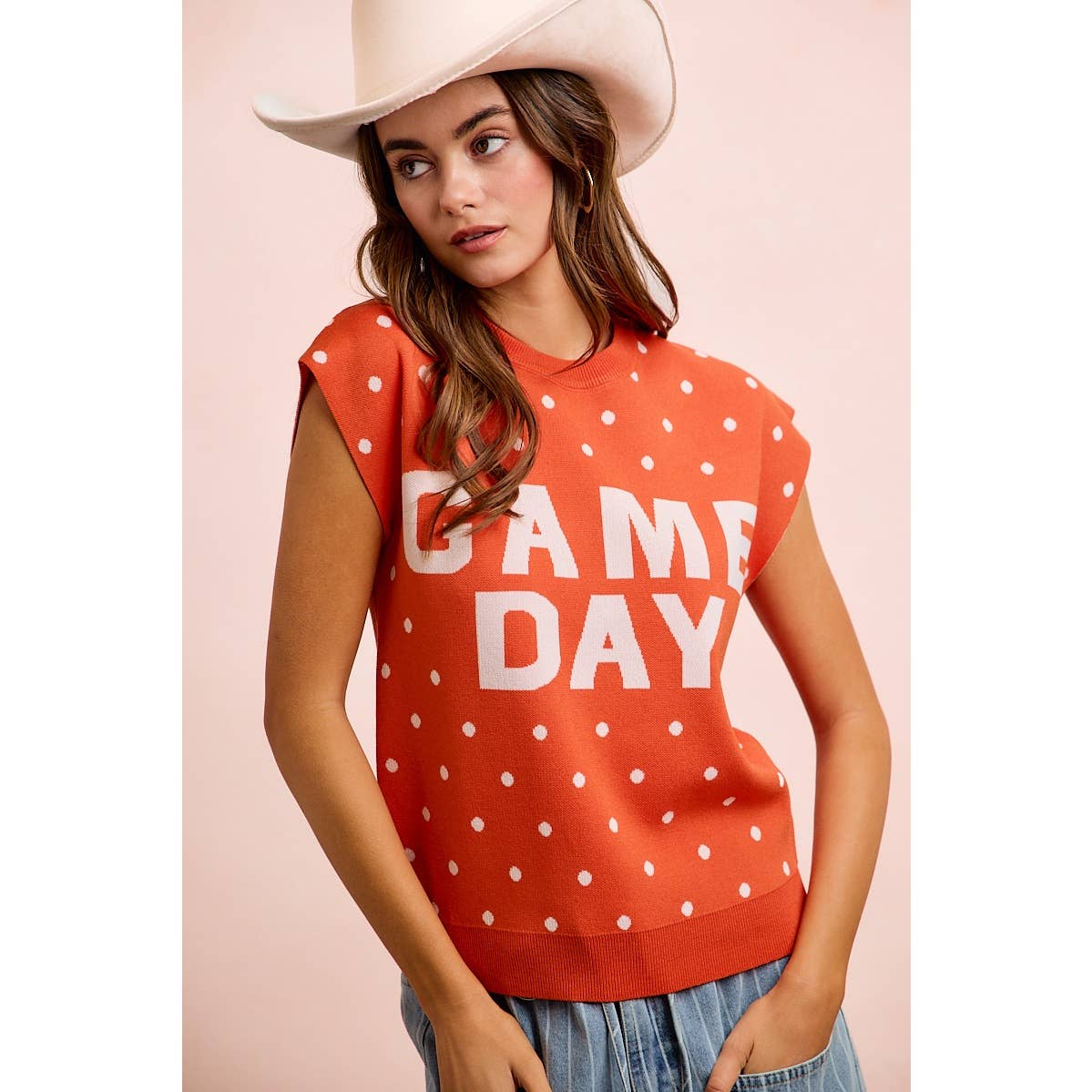GAMEDAY LETTER AND POLKA DOTS SLEEVELESS KNIT TOP