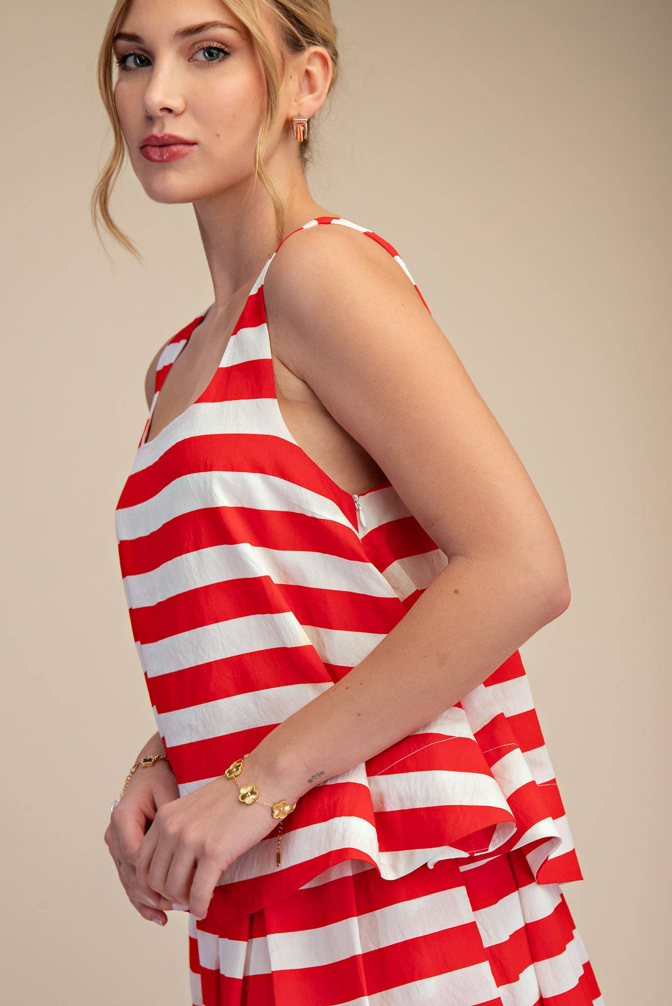 Scoop Neck Sleeveless Top