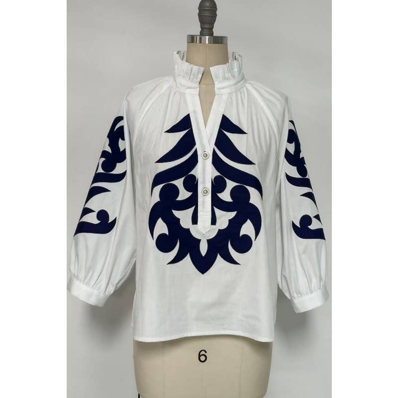 NEW Baroque applique detail top