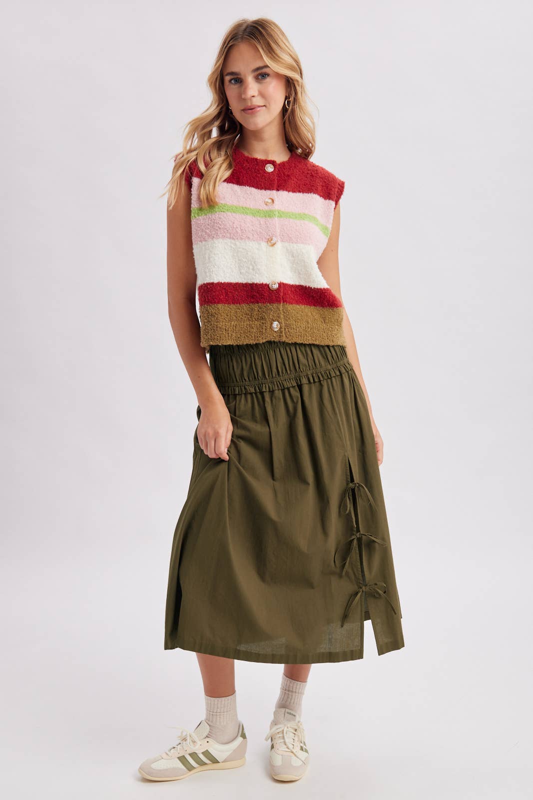 STRIPED MULTI COLOR FUZZY SWEATER VEST / WL26-13898