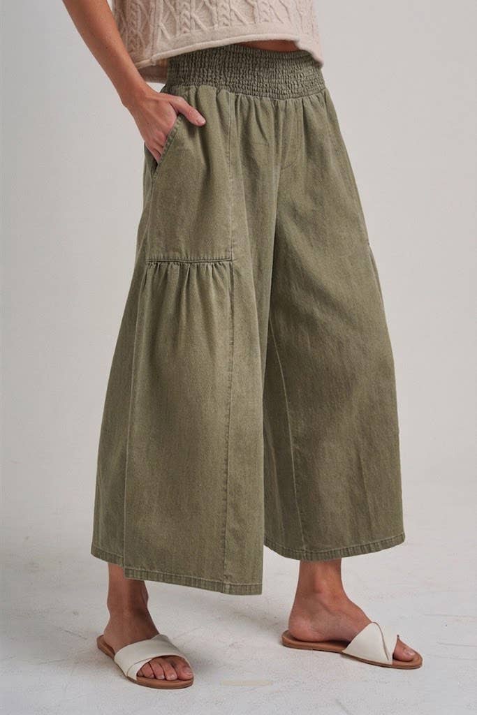 WIDE FLARED LEG PANTS WITH SMOCKED WAISTBAND_JLB80093-02