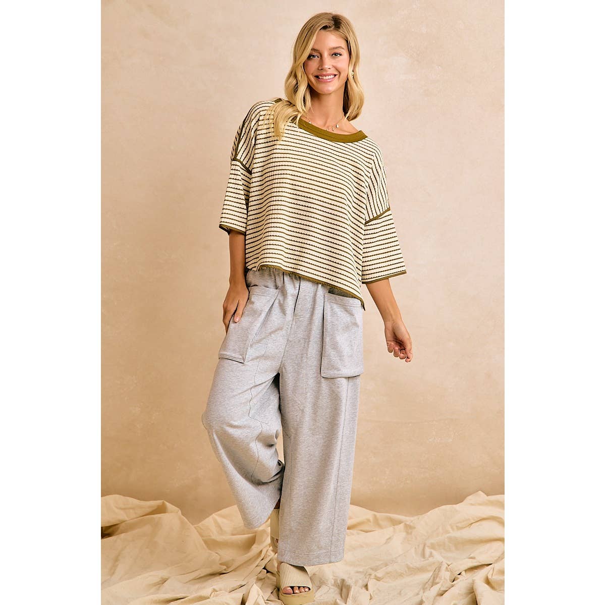 WAFFLE STRIPE WITH BINDING DETAIL RELAXED FIT TOP