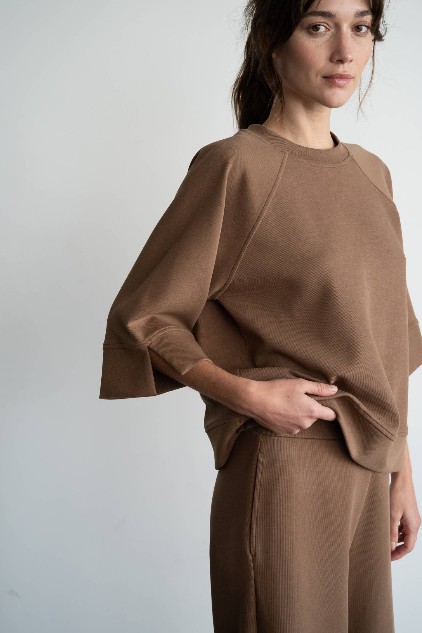 WIDE-LEG RELAXED TROUSER