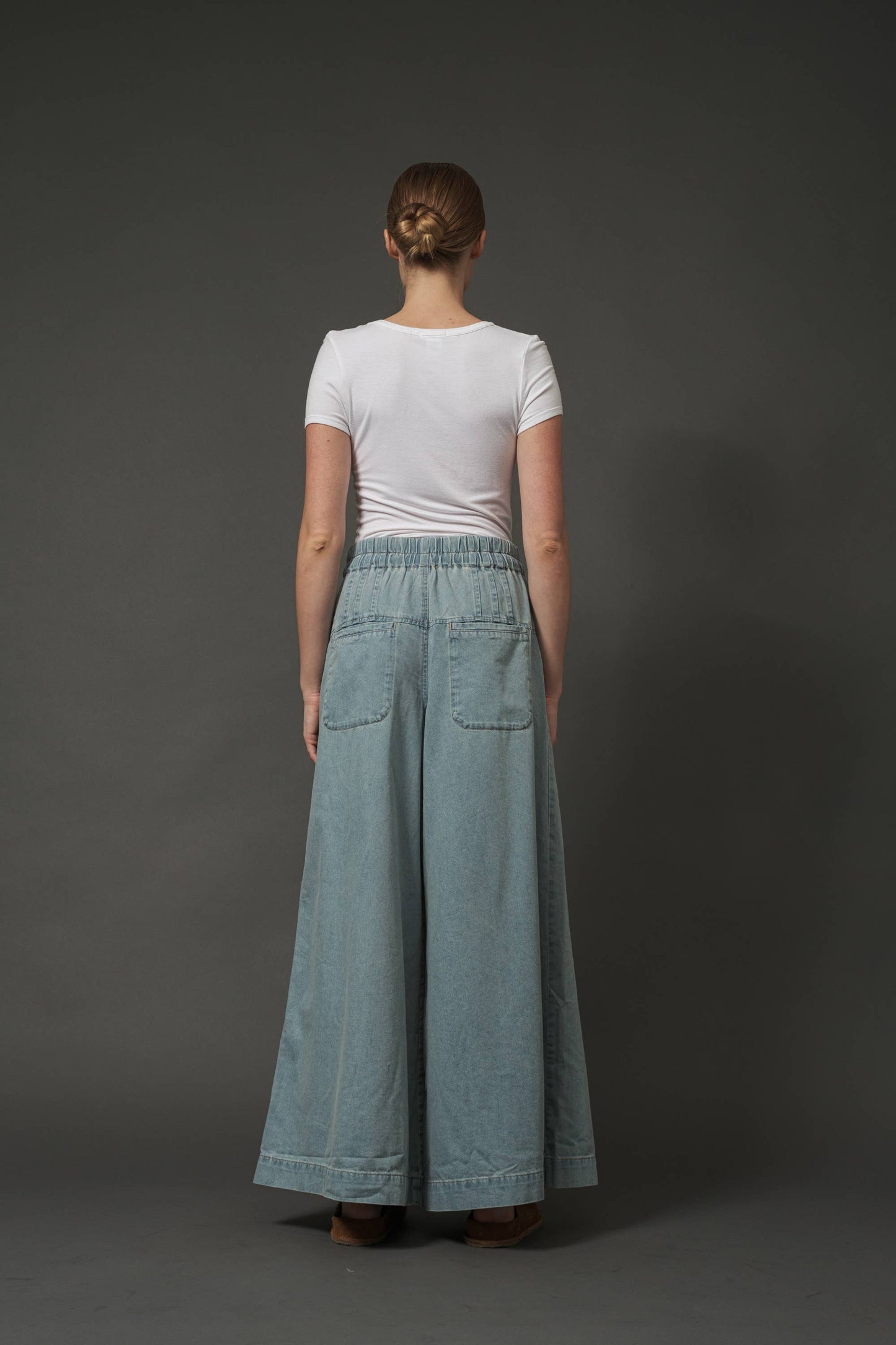 MAP2991 YOKE PINTUCK WIDE LEG DENIM PANTS