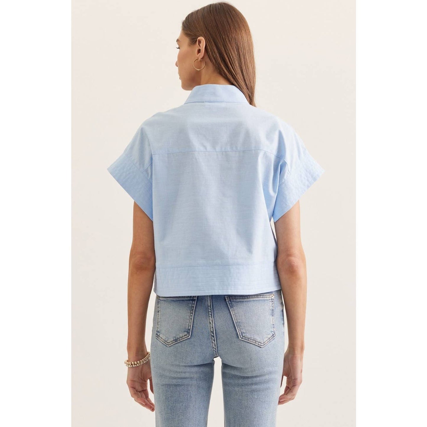 Solid short sleeve stand collar top