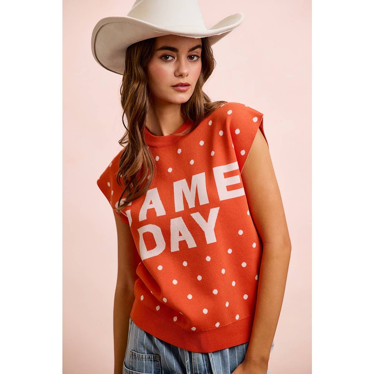GAMEDAY LETTER AND POLKA DOTS SLEEVELESS KNIT TOP