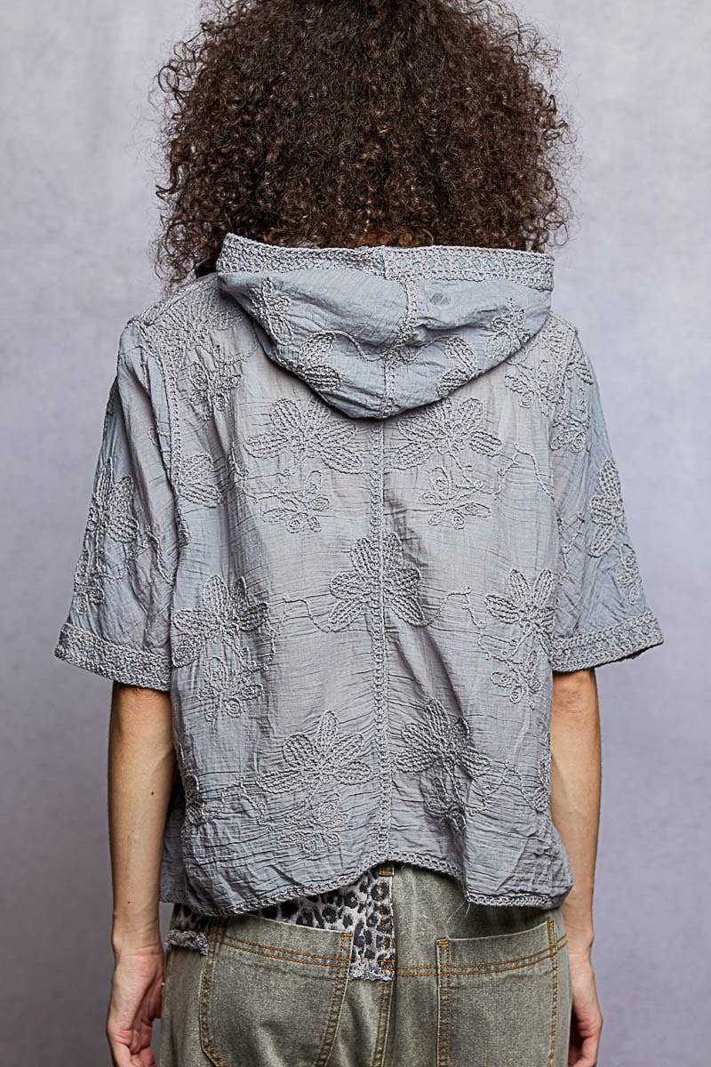 Short Sleeve Border Floral Embroidery Crochet Top