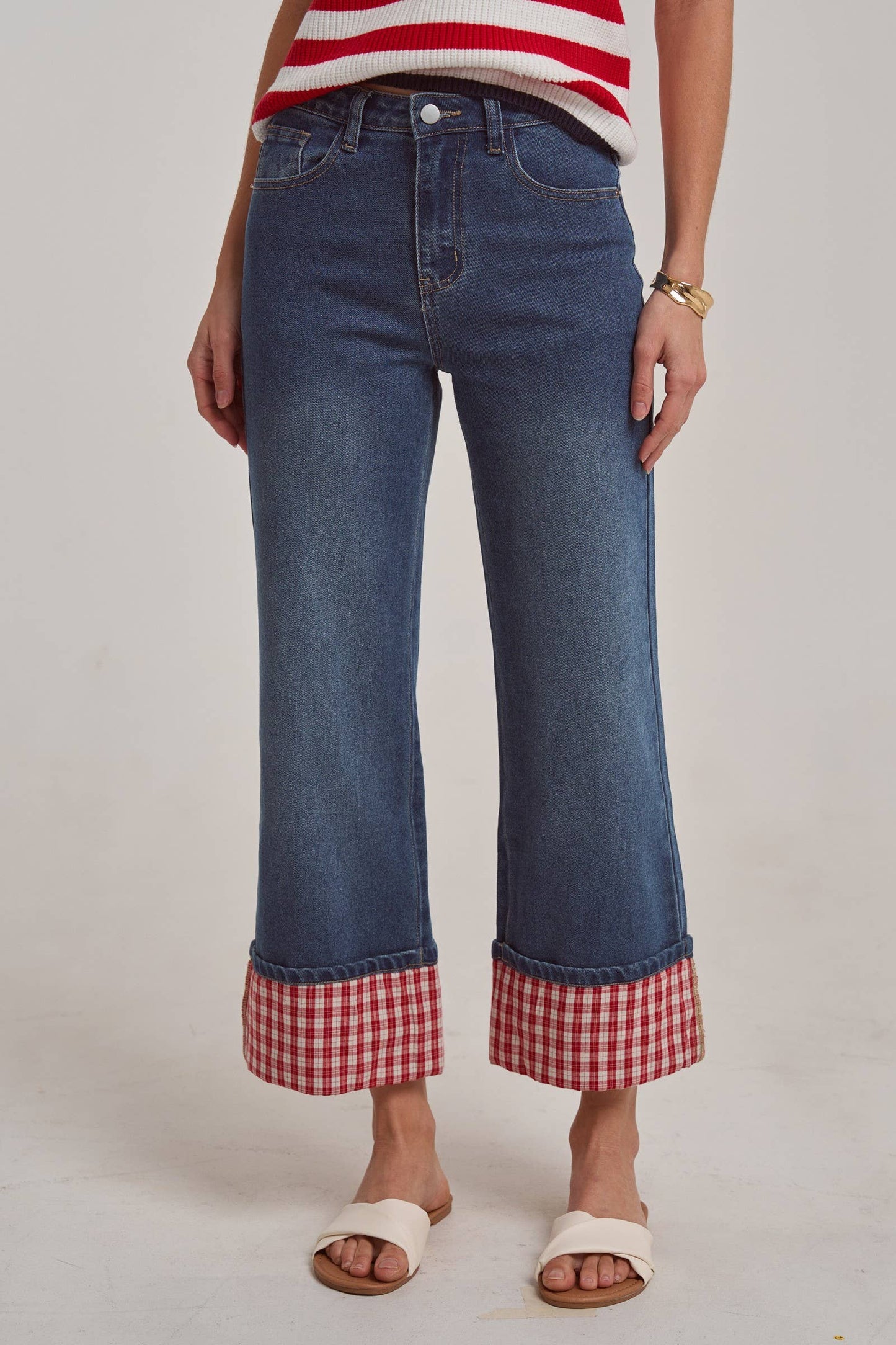 MID RISE STRAIGHT LEG JEANS WITH GINGHAM CHECK CUFF HEM