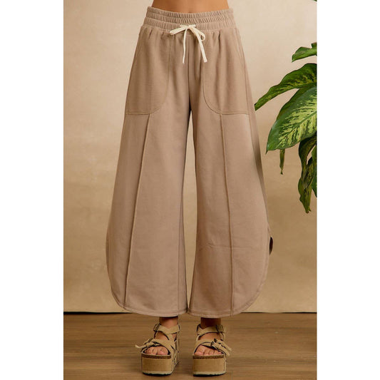 FRENCH TERRY OUT SEAM DETAIL TULIP HEM PANTS
