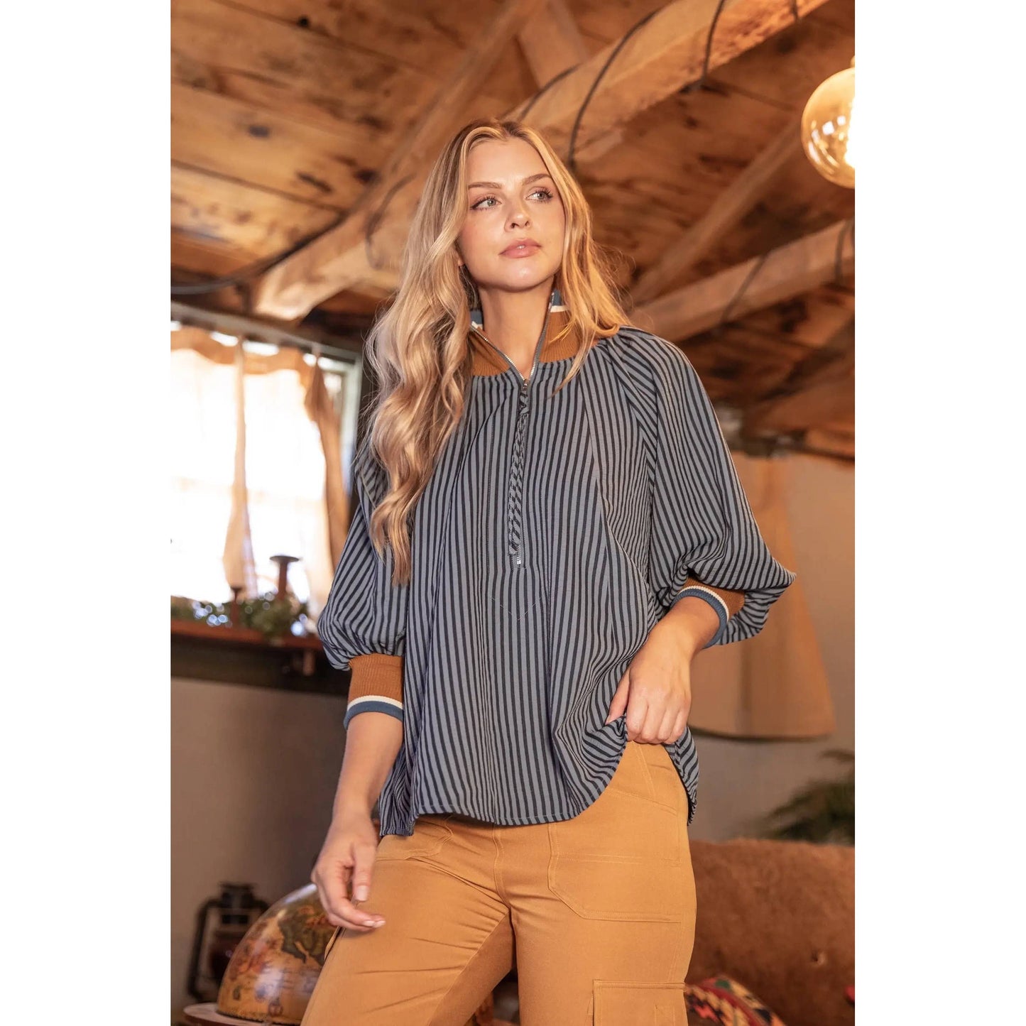 STRIPED TOP