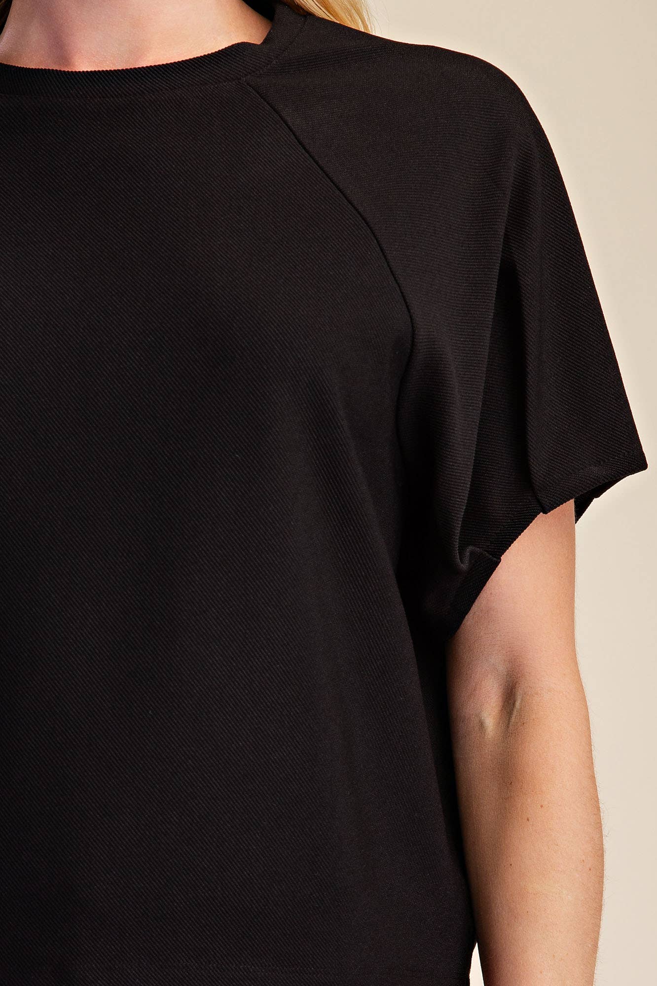 Round Neck Puff Short Sleeve Pullover Top