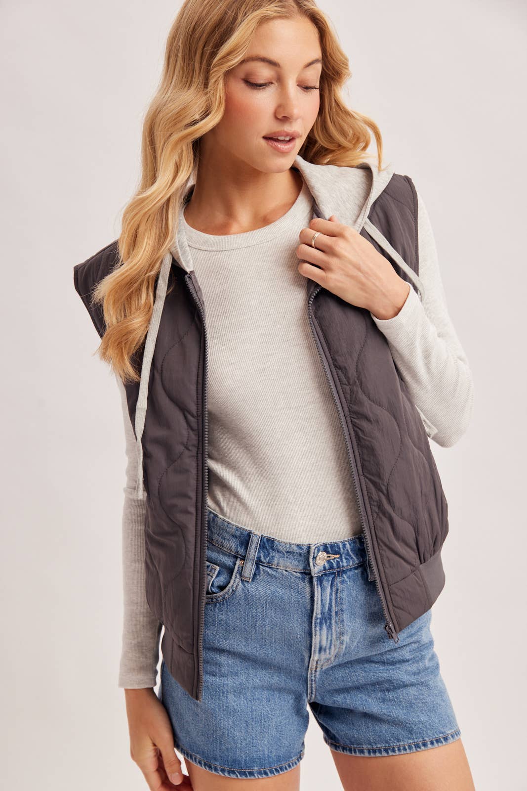 ZIPPER FRONT QUILTED PUFFER VEST CONTRAST HOODIE VEST