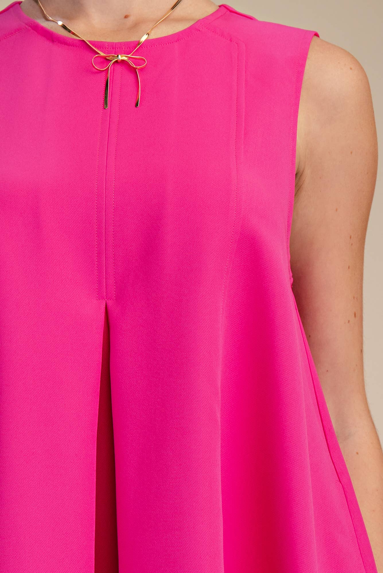 Round Neck Sleeveless Pleated Mini Dress