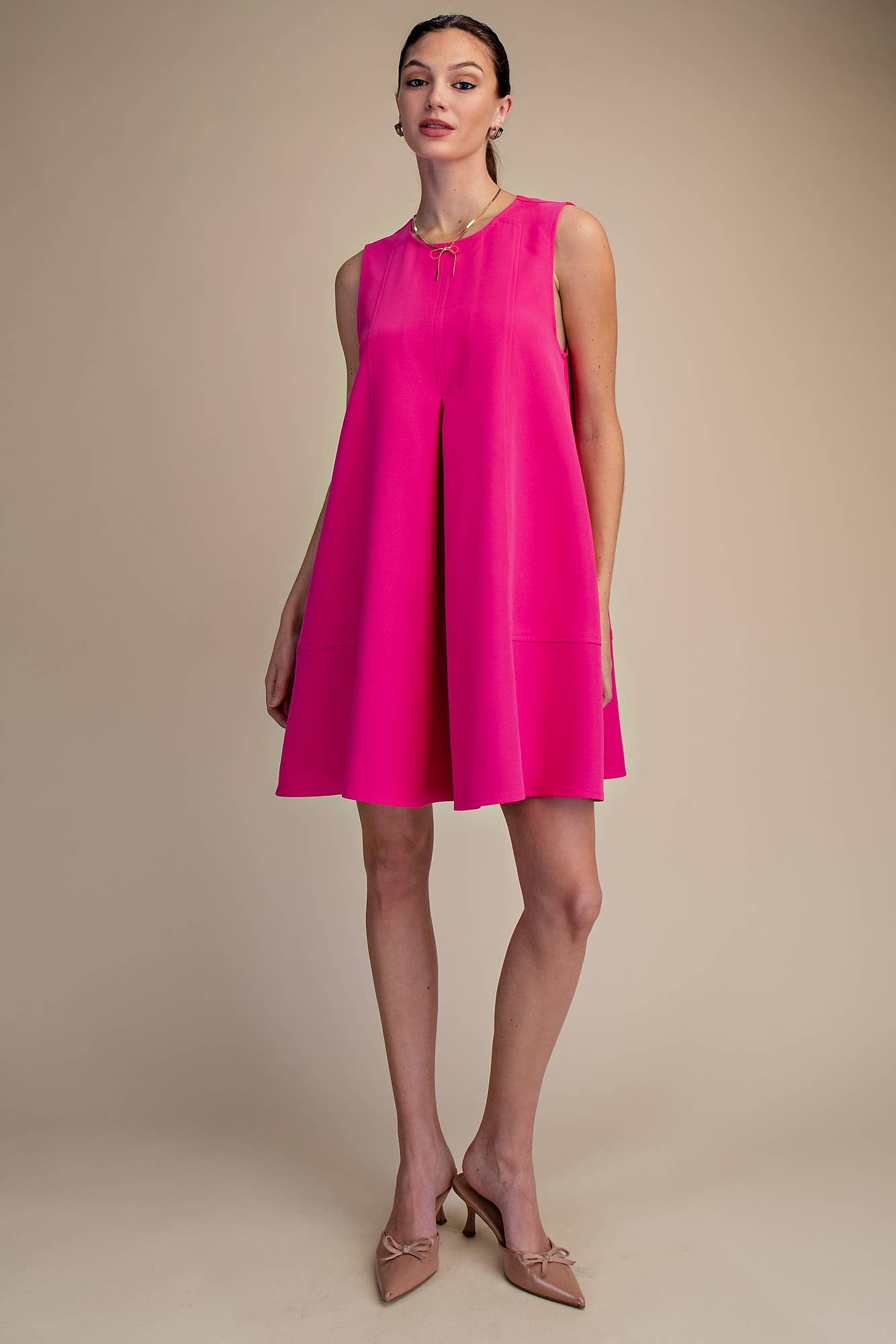 Round Neck Sleeveless Pleated Mini Dress