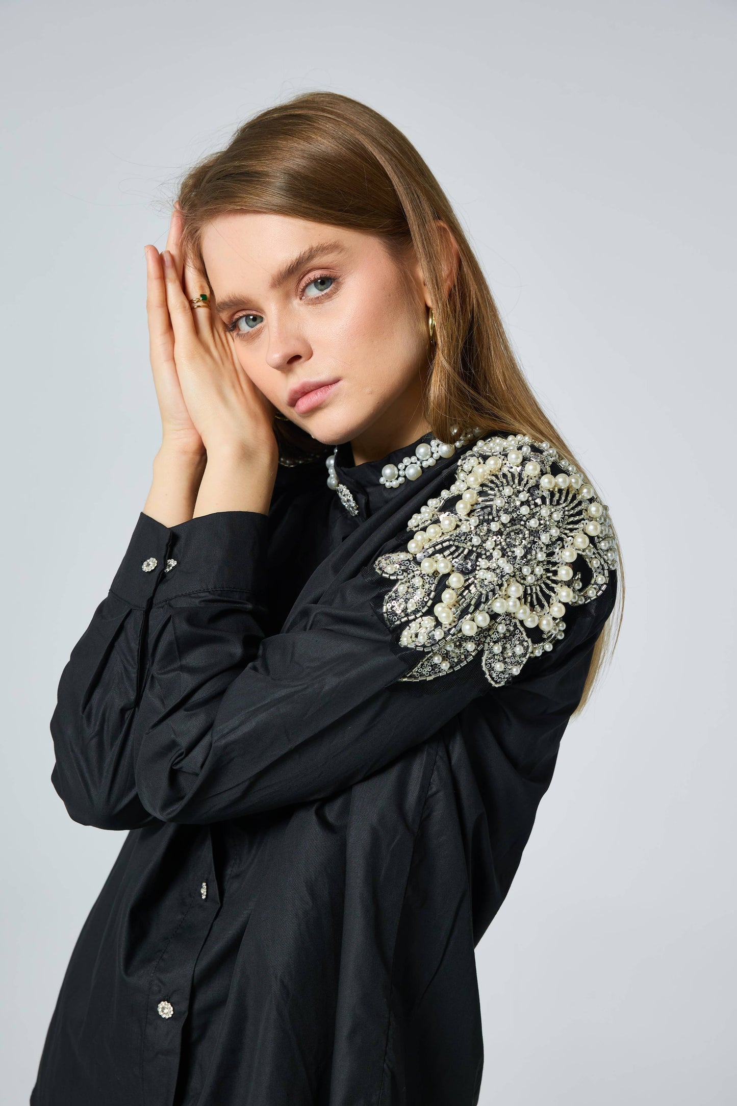 Shirt with beaded embroidery on the shoulders