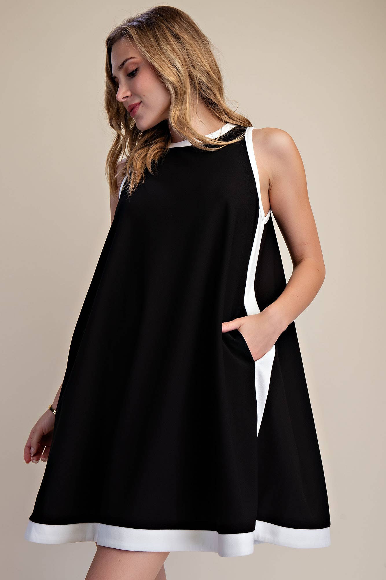 A-line Sleeveless Mini Dress With Round Neck Hem Contrast