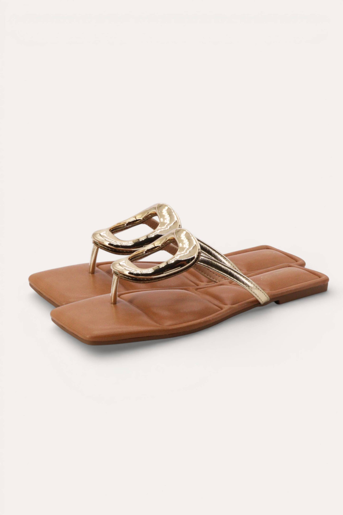 TOKYO-01 SQUARE TOE THONG SANDAL WITH METAL RING DETAILED