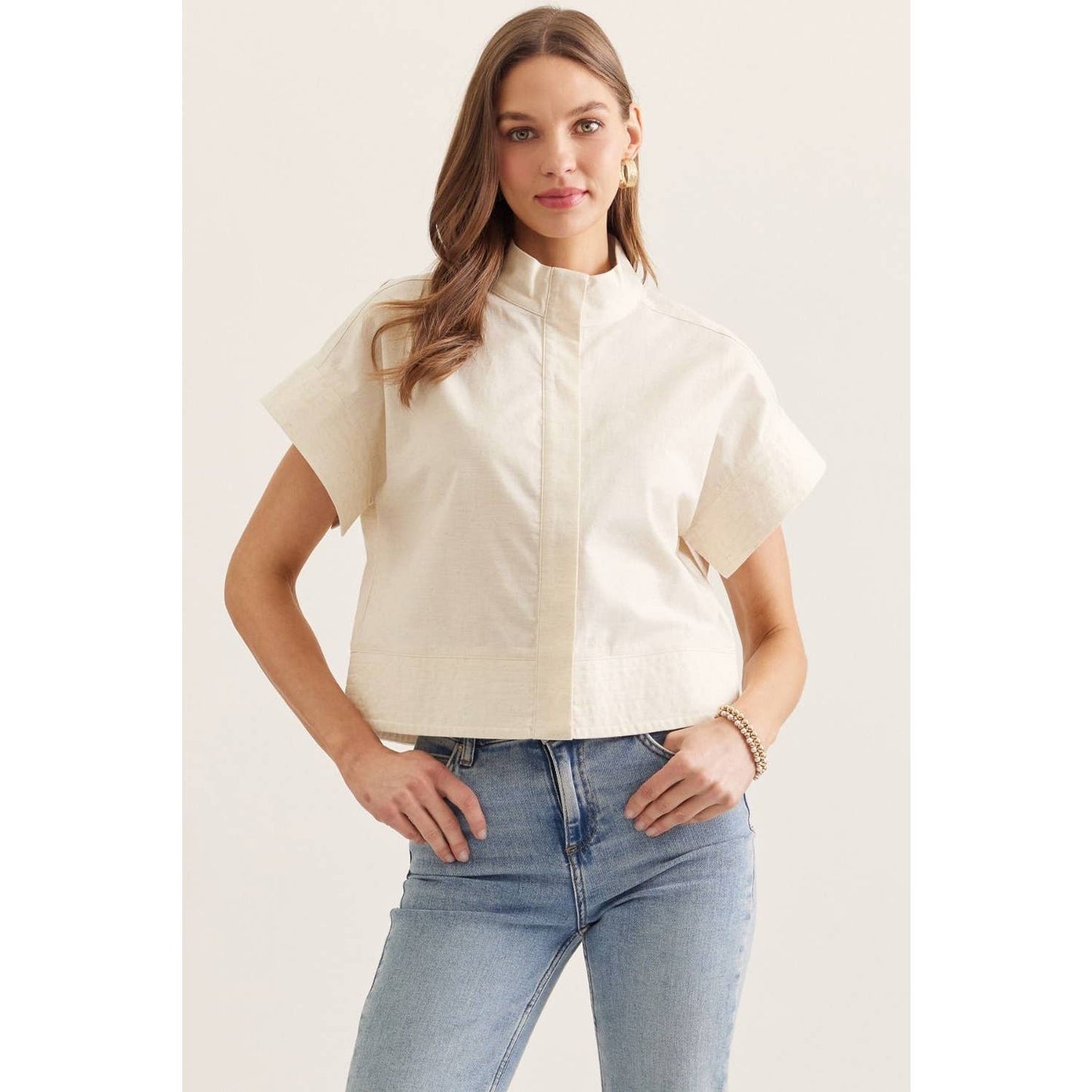 Solid short sleeve stand collar top