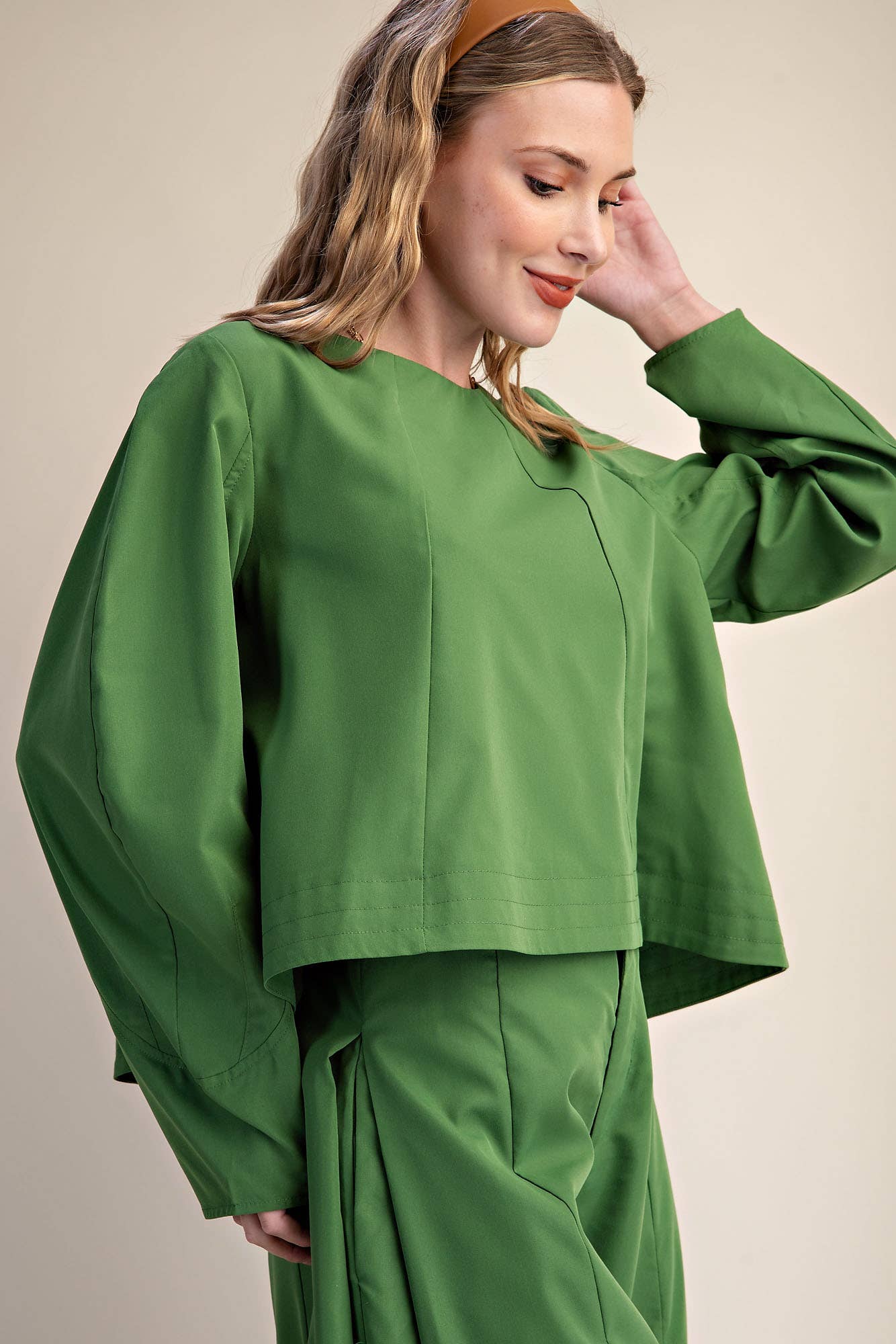 Volume Sleeve Crop Shirt Stitches Detail on Bottom Hem