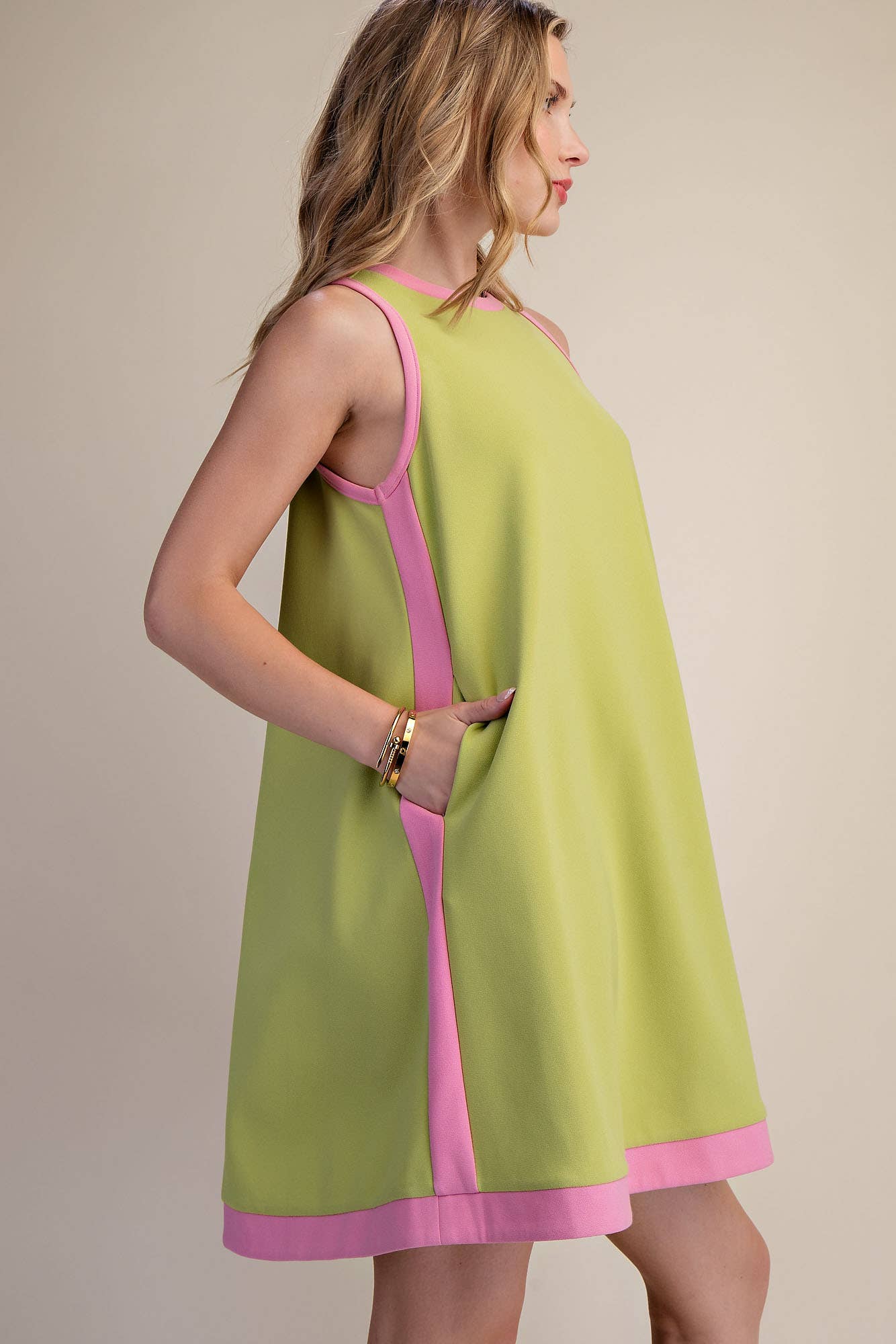 A-line Sleeveless Mini Dress With Round Neck Hem Contrast
