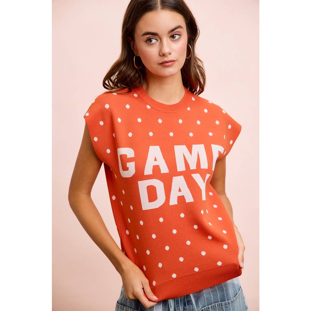 GAMEDAY LETTER AND POLKA DOTS SLEEVELESS KNIT TOP